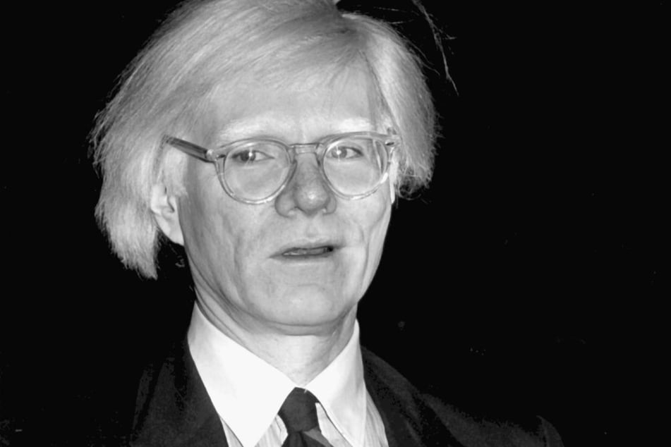 Pop-Art-Ikone Andy Warhol (†58) steht im Mittelpunkt der neuen Sonderausstellung, die im Beethoven-Haus den Bogen zu Ludwig van Beethoven schlägt.