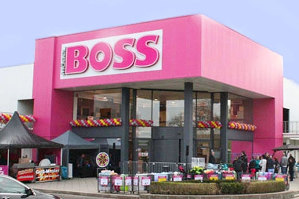 SB-Möbel Boss in Homberg
