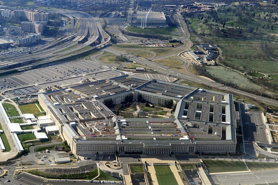 For years, the Pentagon has been investigating possible UFO sightings in detail and withholding the findings from the public.