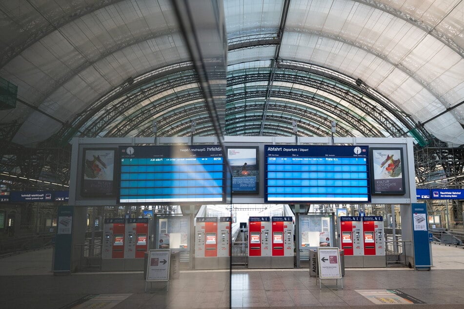 Die Beamten mussten den Unruhestifter des Dresdner Hauptbahnhofes verweisen. (Archivbild)