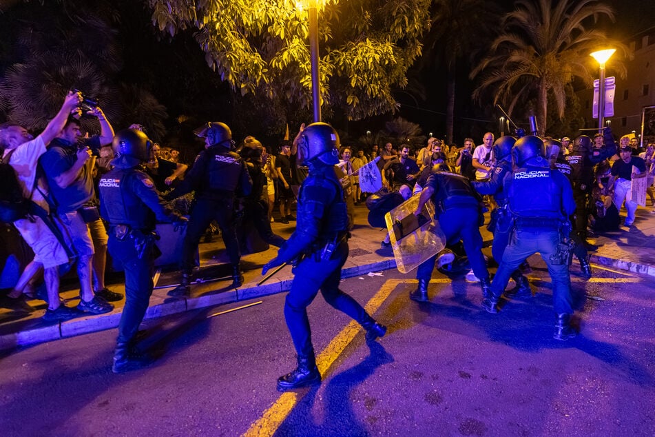 Nach der Polizeigewalt hagelt es Kritik an Alfonso Rodríguez, dem Leiter der ständigen Vertretung der Zentralregierung auf den Balearen.