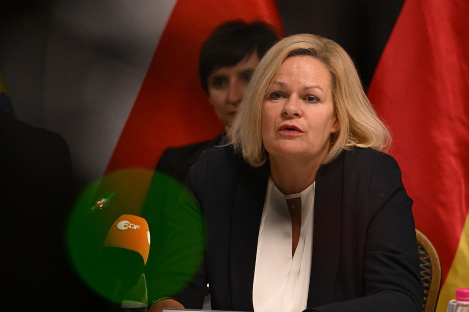 Bundesinnenministerin Nancy Faeser (53, SPD) will solche Zustände wie Silvester 2022 nicht nochmal zulassen.