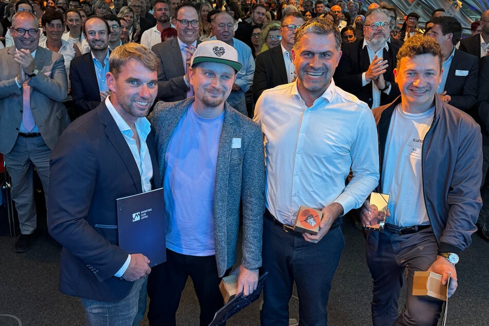 Die Gewinner der Preise in der Kategorie "Engagement" (v.l.n.r.): Jan Benzien (Gold for Leipzig); Martin Neuhof (Herzkampf – die Unermüdlichen); Karsten Günther (Gold for Leipzig); Sándor Mohácsi (Kunstfreiheit.art)