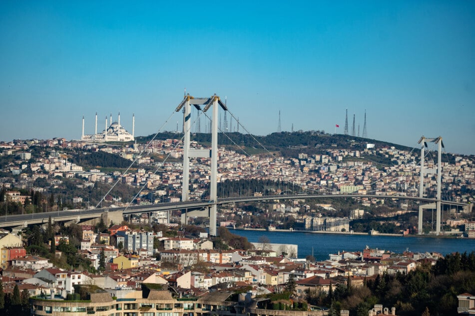 Allein in Istanbul kamen viele Menschen auf die Intensivstation. (Symbolbild)