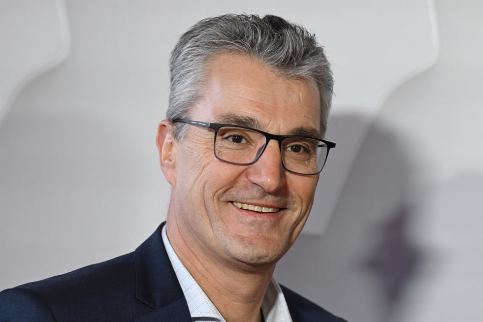 Schiedsrichter-Boss Knut Kircher (56) hat sich zum brutalen Foul von Nico Schlotterbeck an Arkadiusz Pyrka geäußert.