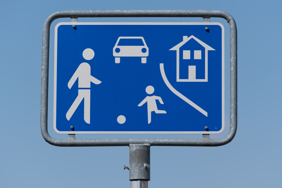 Eine verkehrsberuhigte Zone soll die Stünzer Straße sicherer machen. (Symbolbild)