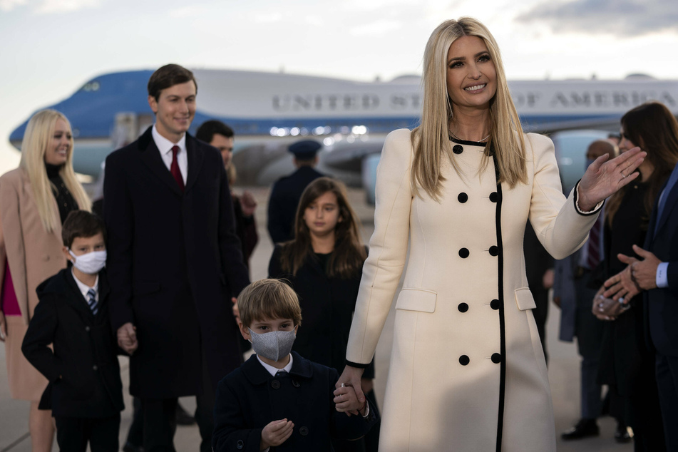 Ivanka Trump (r) with her husband Jared Kushner and children.