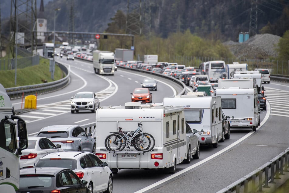Die Durchreise durch die Schweiz könnte künftig extra kosten. (Symbolfoto)