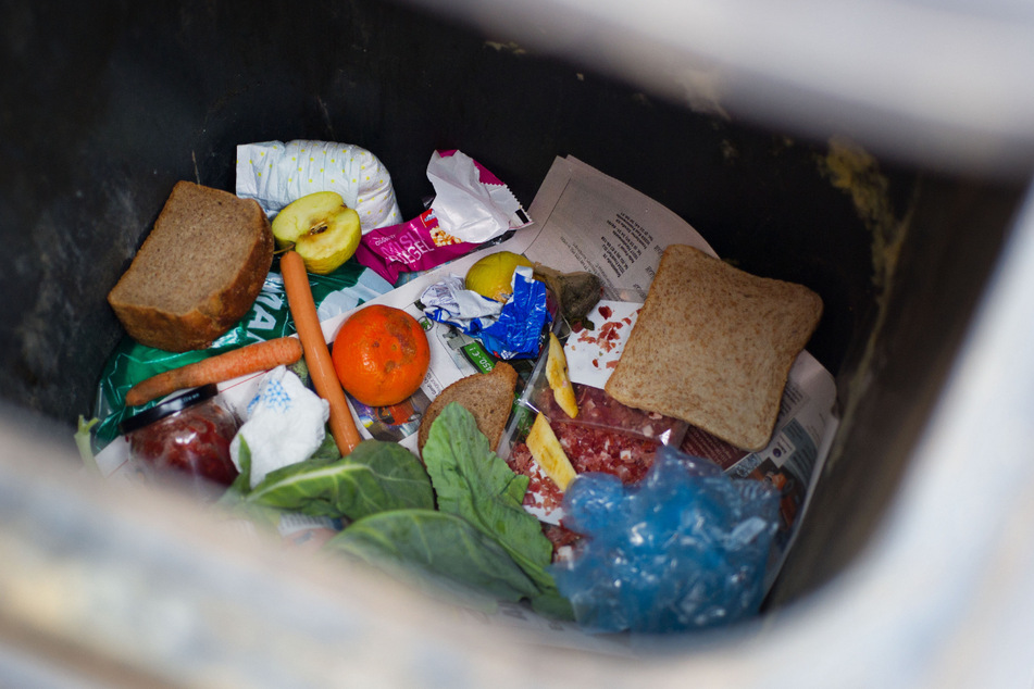 Wird Müll nicht getrennt, erschwert das den späteren Recycling-Prozess.