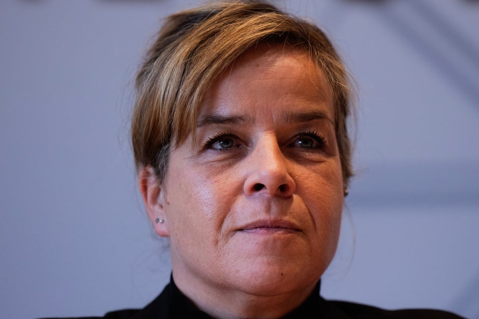 NRW-Wirtschaftsministerin Mona Neubaur (48, Grüne) setzt große Hoffnungen in die neue PLCD-Plattform.