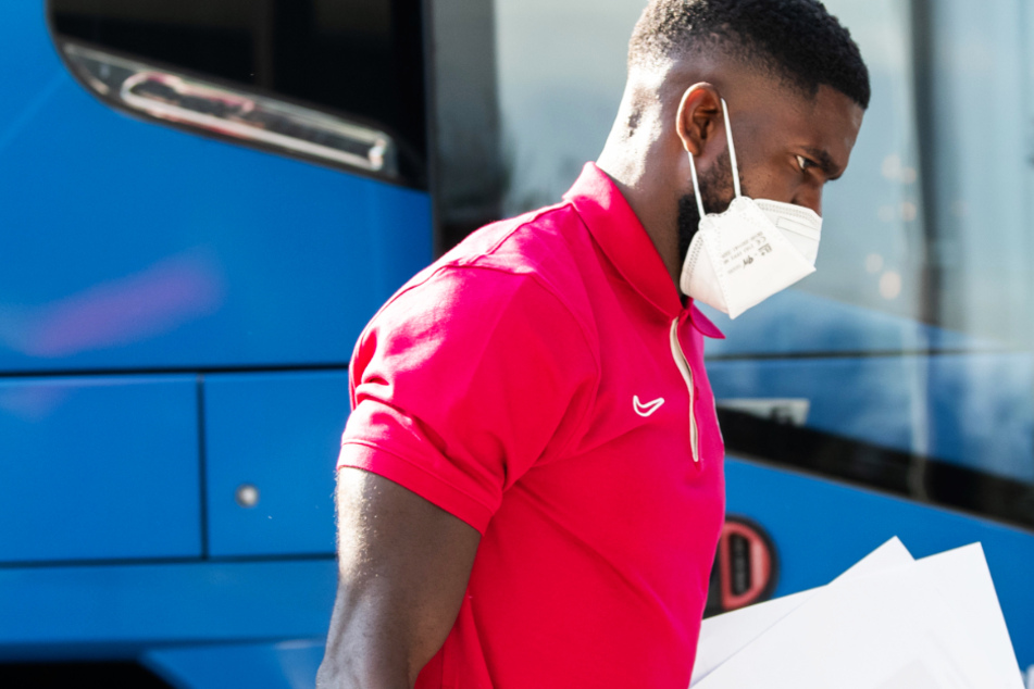 Samuel Umtiti (27) bei der Ankunft des FC Barcelona am Trainingslager Öschberghof.