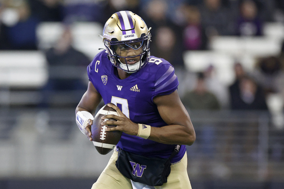 On a day when many of the top national programs struggled, Washington hit it off big led by quarterback Michael Penix Jr.