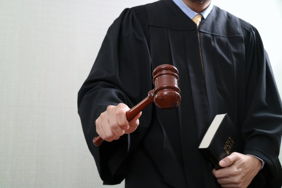 Hatte er einen "guten Tag"? Ein Richter in Leipzig hat am Montag einen mutmaßlichen Automatensprenger auf freien Fuß gelassen. Begründung: mangelnde Haftgründe - und das, obwohl das mutmaßliche Diebesgut in seinem Auto entdeckt wurde. (Symbolfoto)