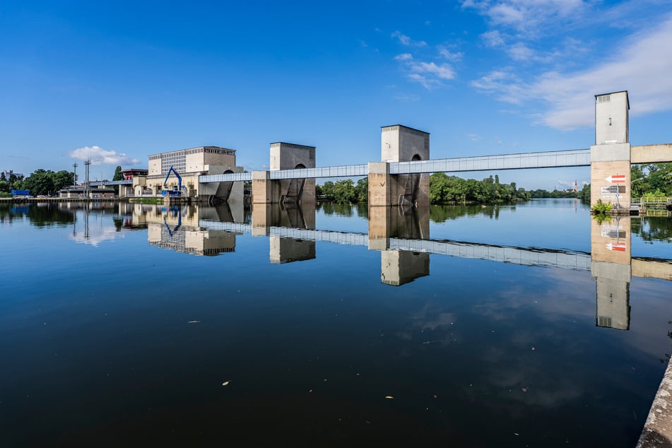 Frankfurt: Mega-Projekt in Planung: Frankfurt könnte Surfwelle und Wildwasserpark bekommen