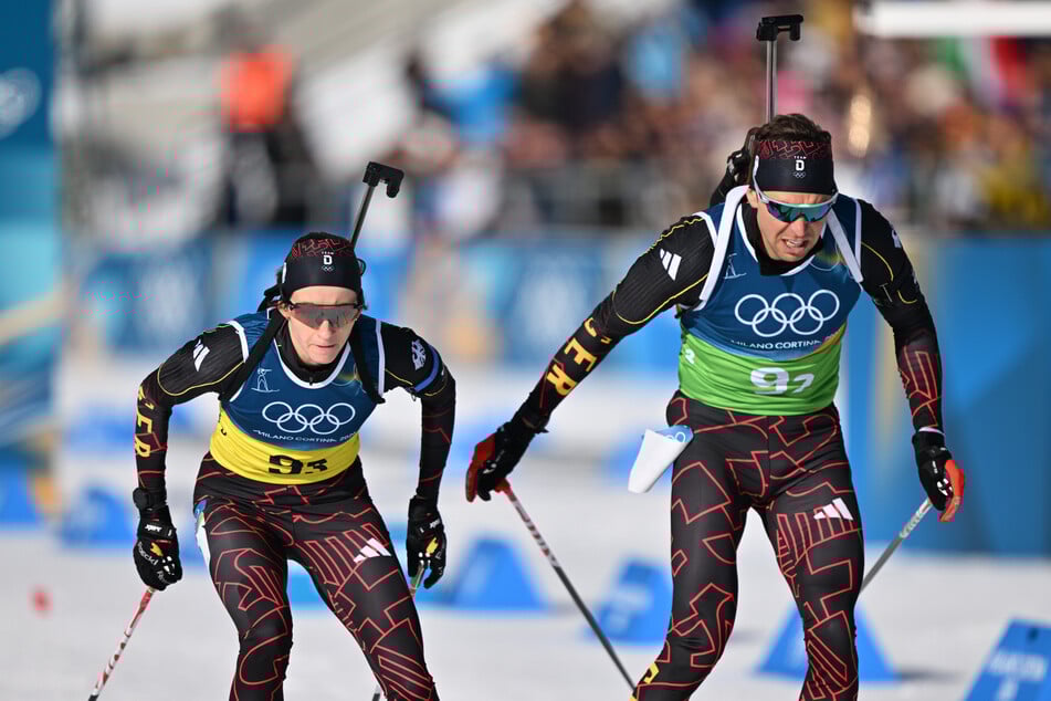 Philipp Nawrath (33, r.) und Vanessa Voigt (28) holten als Teil der Mixed-Staffel die einzige Biathlon-Medaille bei den Winterspielen.