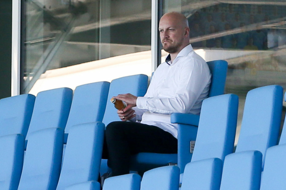 Armin Causevic schaut hier zwar verbissen drein, doch der CFC-Sportdirektor geht optimistisch in die beiden letzten Spieltage und ist vom Klassenerhalt fest überzeugt.