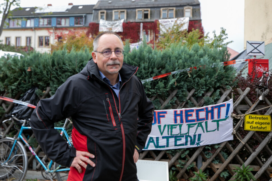Stadtbezirksamtsleiter André Barth (54) nach seinem Vermittlungsversuch an der Schanzenstraße.