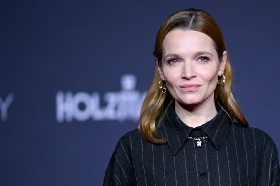 Heimlich das Handy des Partners checken? Für Karoline Herfurth ein absolutes No-Go
