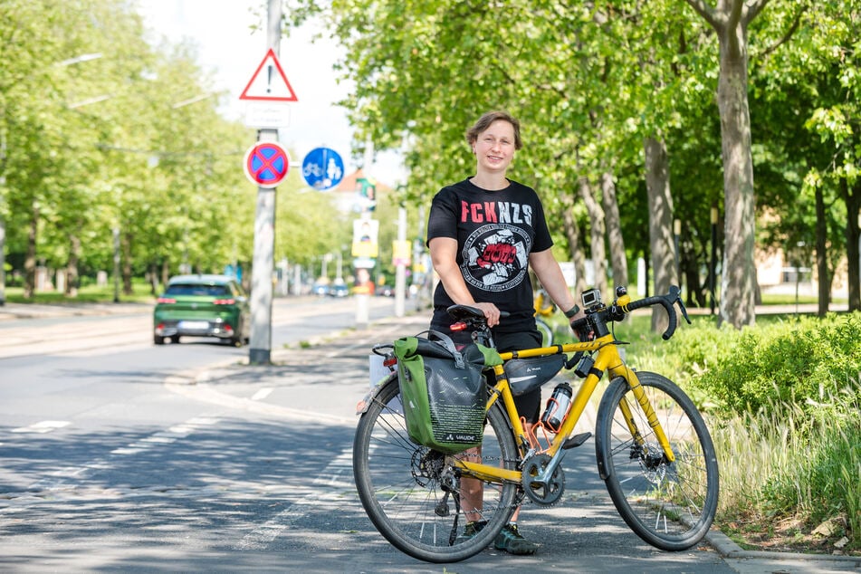 Fahrrad-Aktivistin Ulrike Medger (39) von der "Wahlplattform Dissident:innen" will den 26er-Ring (hier an der Güntzstraße) zur Radvorrang-Route ausbauen.