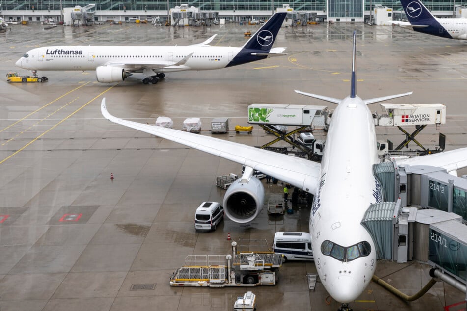 Am Münchner Flughafen wird am Donnerstag und Freitag wohl Chaos herrschen. Die Lufthansa hat entsprechend bereits reagiert.