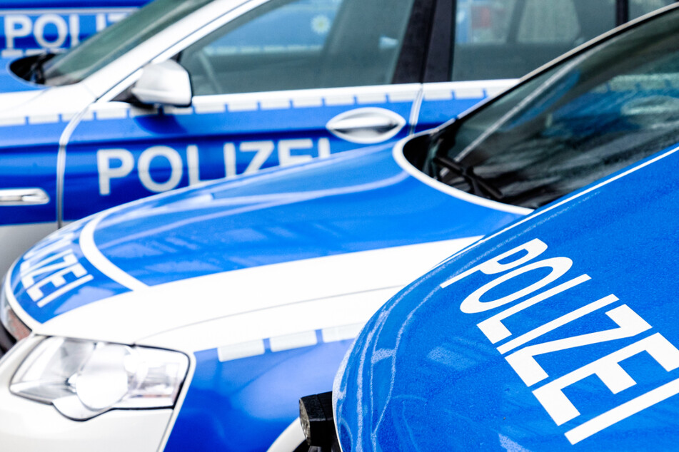 Die Polizei hofft auf Angaben zur Identität der Tatverdächtigen oder zum Audi, mit dem die Täter flohen (Symbolbild).