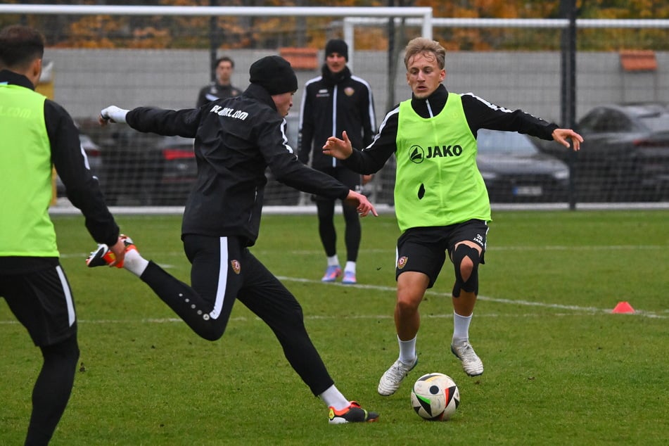 Sascha Risch (24, r.) am Mittwochnachmittag beim Training. Der 24-Jährige kommt bei Dynamo immer besser in Schwung.