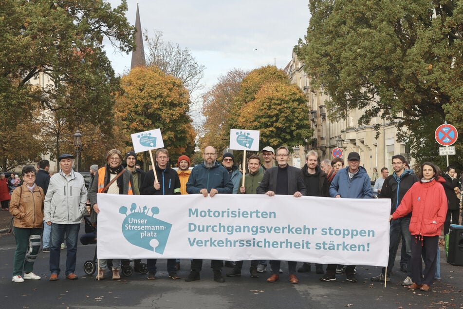 Die Versammlung am Stresemannplatz war gut besucht.