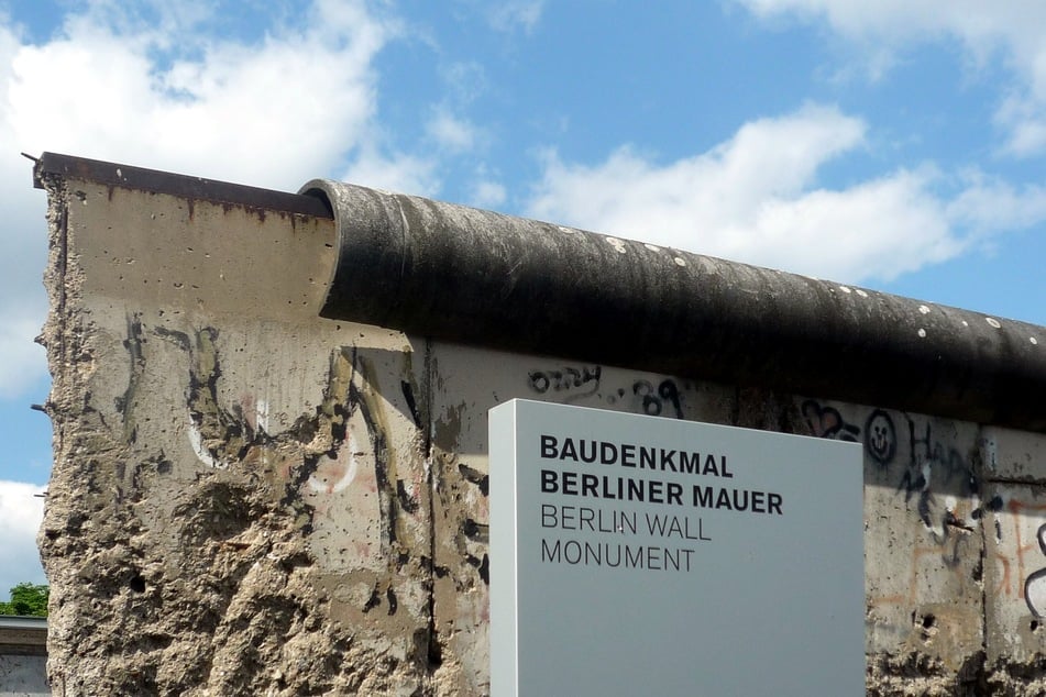 Teil der Berliner Mauer als Denkmal in Berlin.