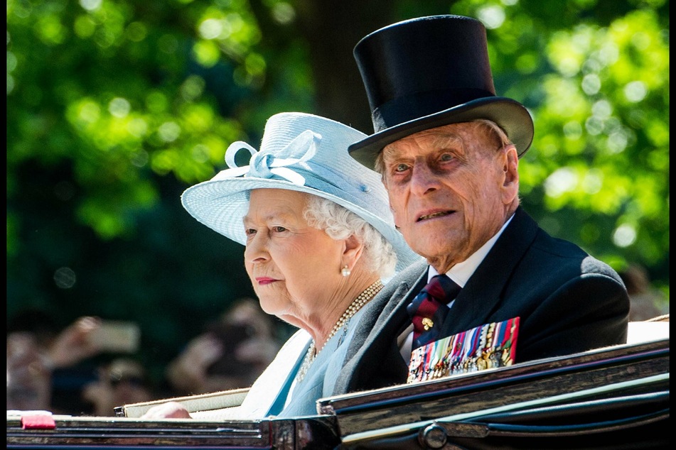 The UK's Queen Elizabeth II (94) and her husband Philip (99), the Duke of Edinburgh, were vaccinated against the coronavirus on Saturday (archive image).