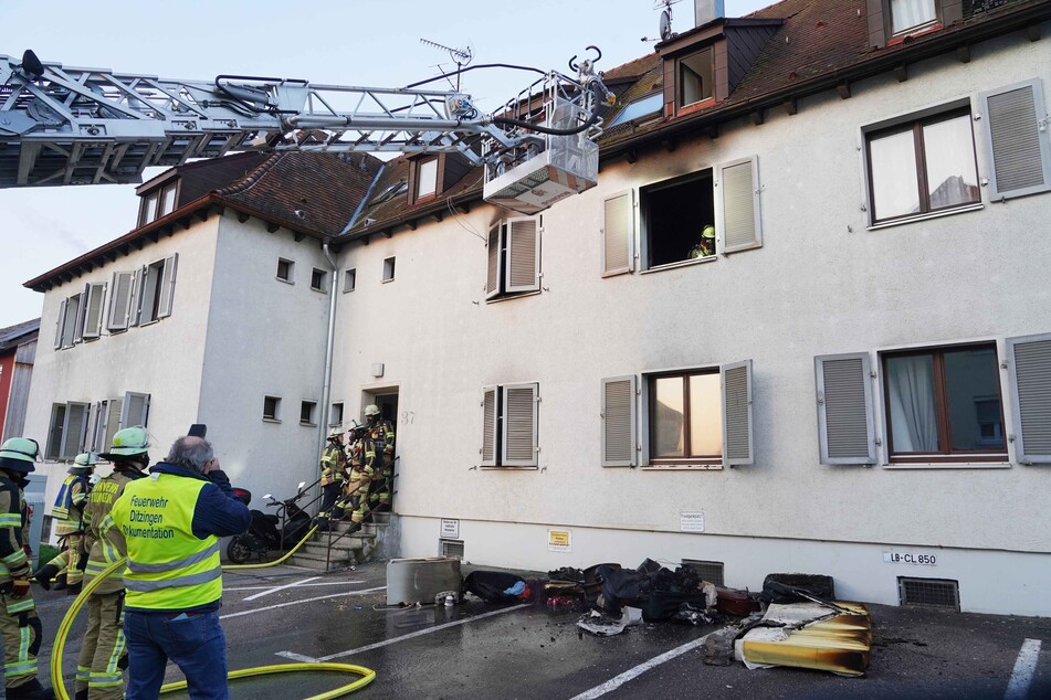 Völlig ausgebrannt war eine Wohneinheit in einer Gemeinschaftsunterkunft im schwäbischen Ditzingen.