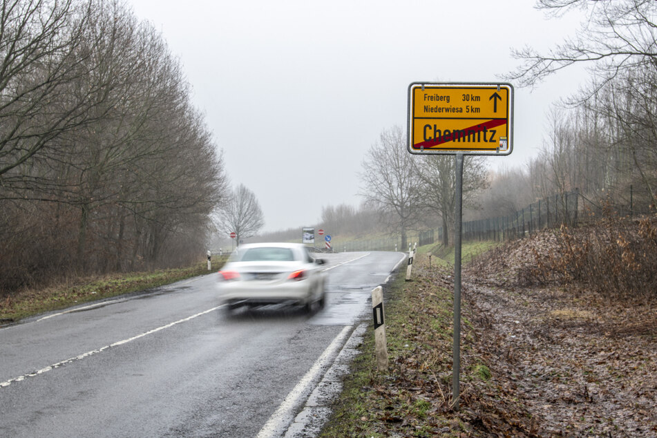 Ortsausgangsschilder können auch mal wandern: In den letzten Jahren veränderte sich die Größe des Chemnitzer Stadtgebietes.
