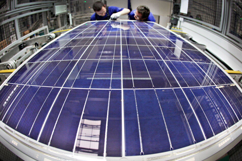 Die Produktion von Solarmodulen soll in Freiberg bald wieder anrollen.