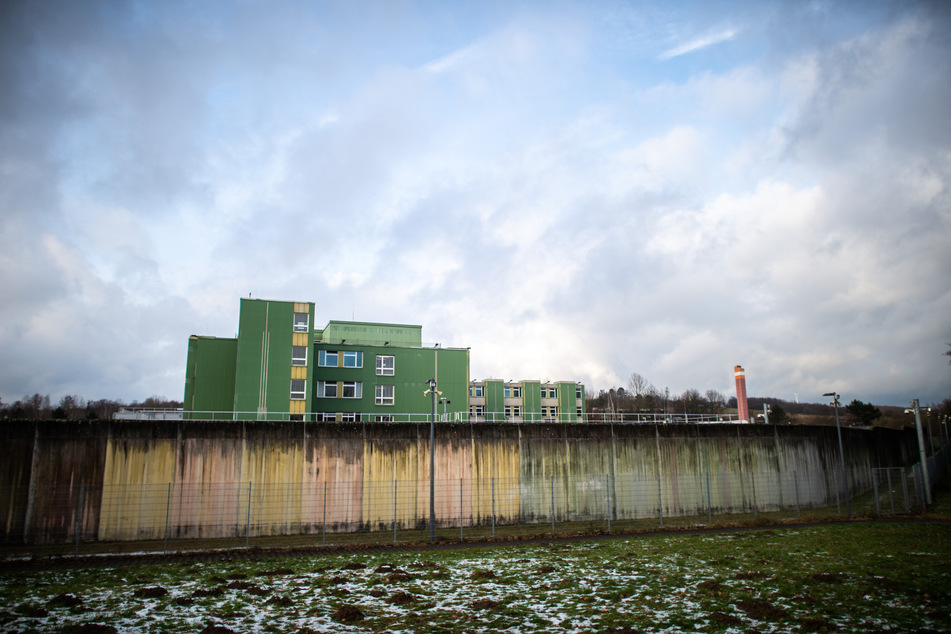 Der Häftling (67) war Mitte Dezember 2020 im Haftkrankenhaus Fröndenberg gestorben.