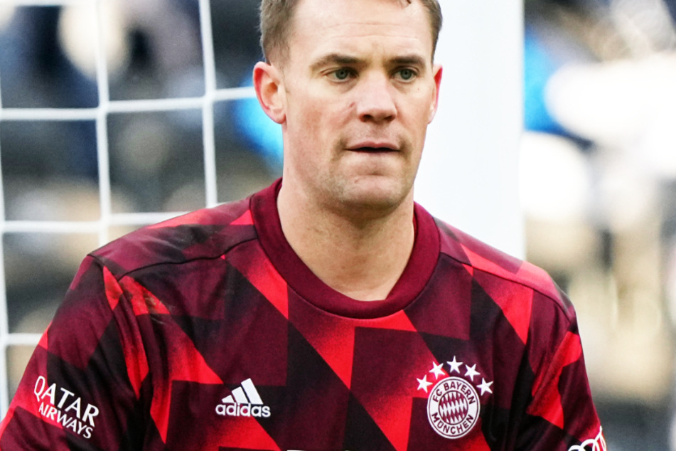 Torhüter Manuel Neuer (36) vom FC Bayern München fällt wegen eines gebrochenen Beins für längere Zeit aus.
