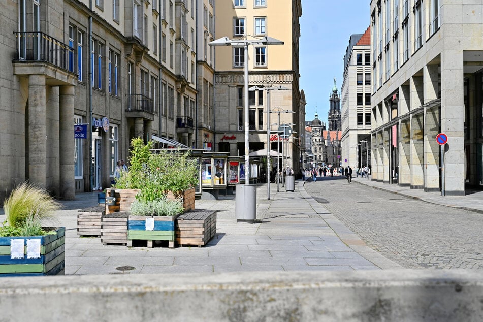 Hier könnte der Brunnen mit Nebeldüse stehen, überlegt das Stadtbezirksamt Altstadt.