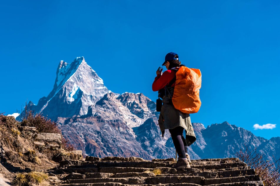 Trekking-Reisen wie durch Nepal liegen im Trend.
