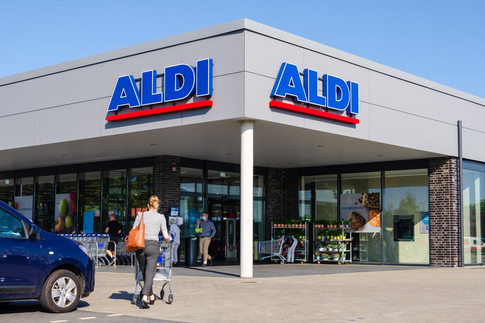 Der 28-jährige Georgier soll in einem Supermarkt 51 Packungen Zigaretten entwendet haben. (Symbolbild)