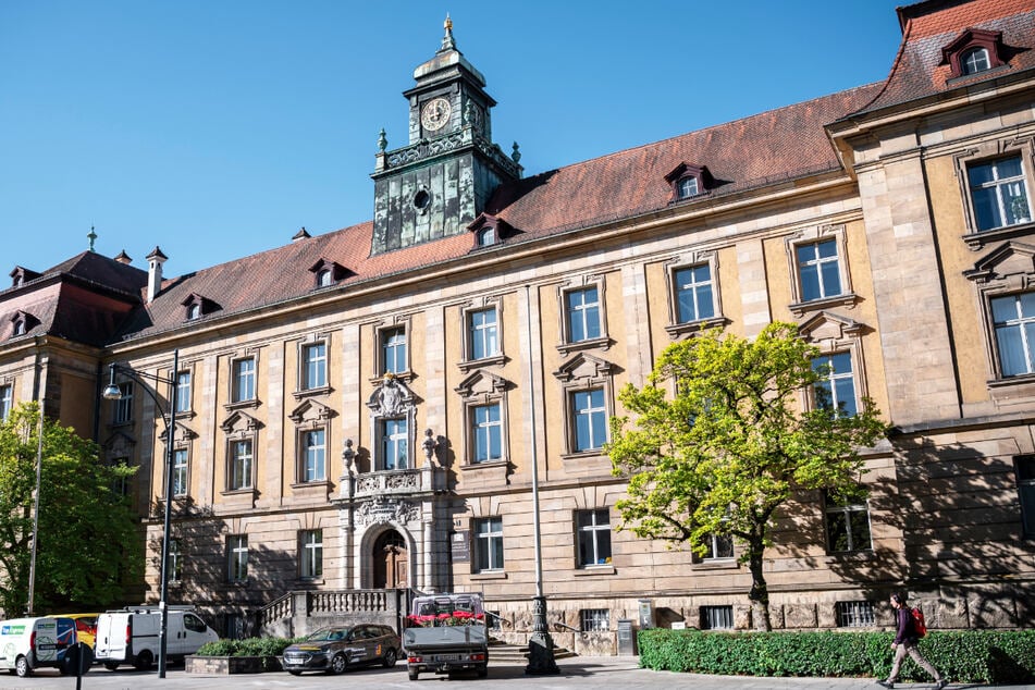 Das Justizgebäude Schweinfurt: Hier fand der Prozess gegen die beiden Eltern statt. (Archivbild)