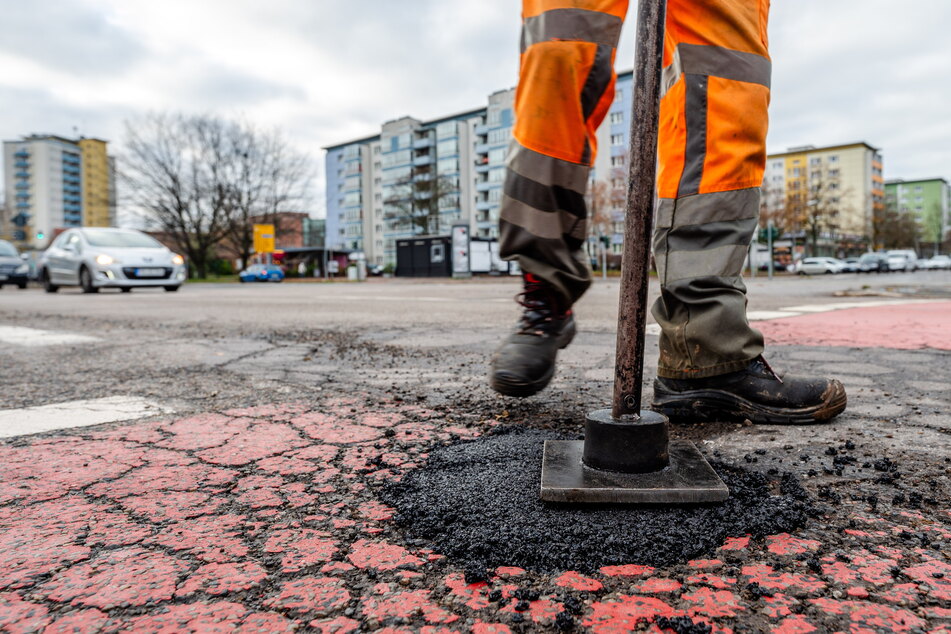1,5 Millionen Euro für die Straßensanierung bleiben 2024 erstmal gesperrt.