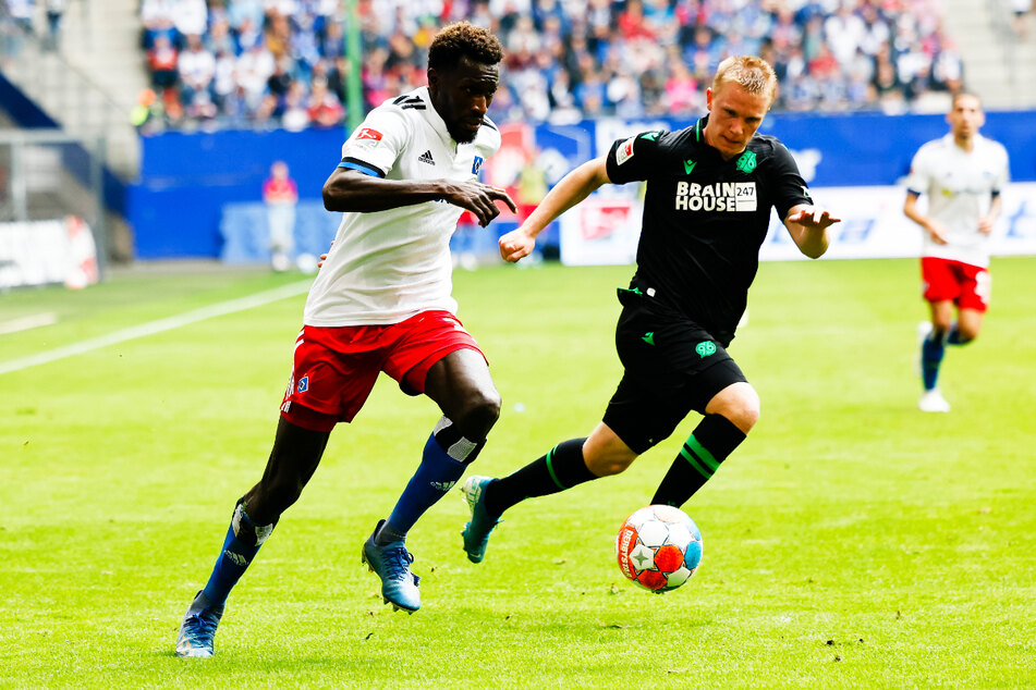 Das bis dato letzte Duell zwischen Hannover 96 und dem Hamburger SV entschieden die Rothosen im Mai mit 2:1 für sich.