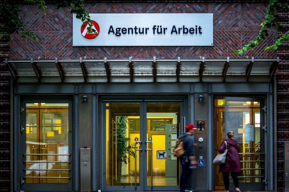 Kaum Bewegung im Arbeitsmarkt: Vor allem diese Menschen haben Probleme, einen Job zu finden