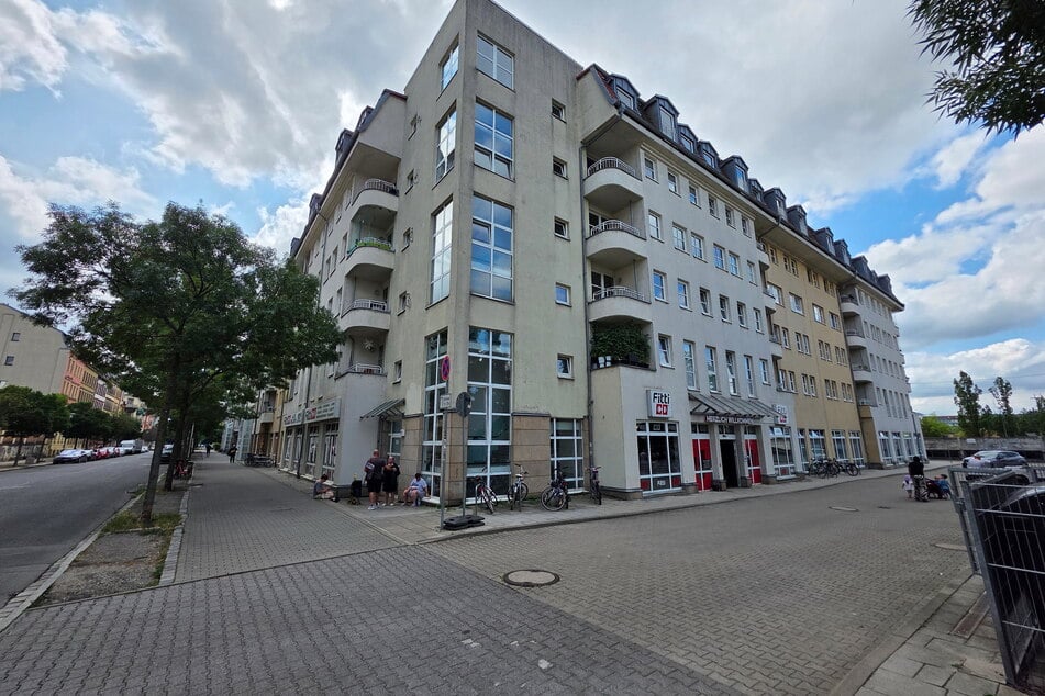 Im zweiten Stock dieses Mehrfamilienhauses in der Berliner Straße wohnte Mehmet Ü.