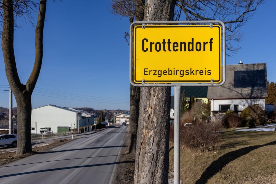 Auch der dritte Roman spielt im erzgebirgischen Crottendorf.