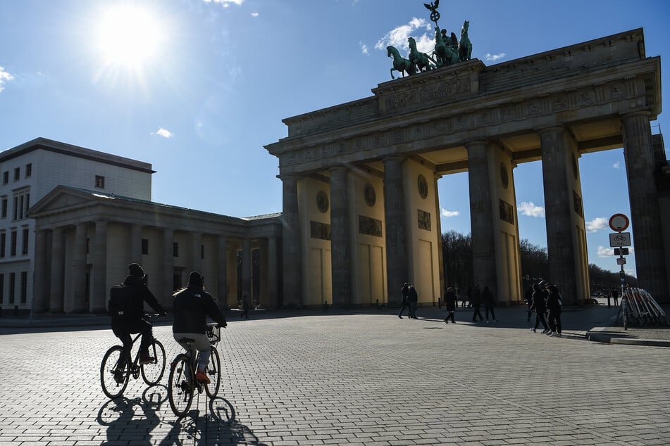 Am Mittwoch sollen die Temperaturen in Berlin und Brandenburg auf bis zu 24 Grad klettern.