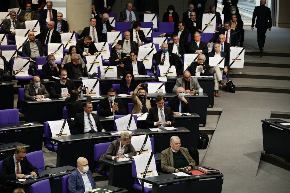 AfD zeigt Liste: So stimmten die Thüringer Abgeordneten zur Änderung des Infektionsschutzgesetzes