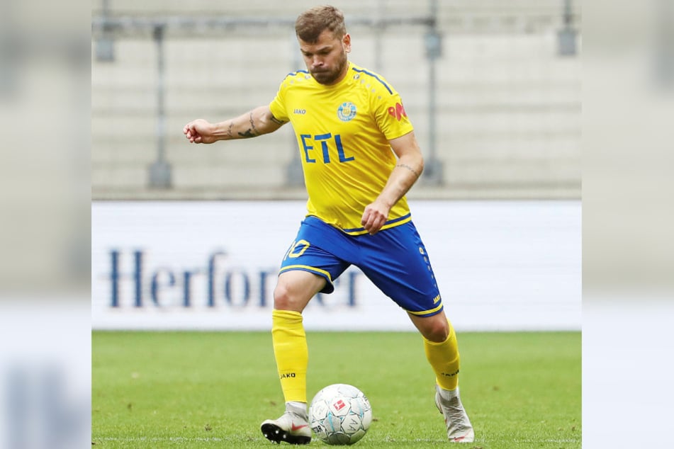 Mittelfeldmann Paul Schinke (29) ist der derzeit einzige Lok-Spieler mit einem gültigen Vertrag für die kommende Saison.