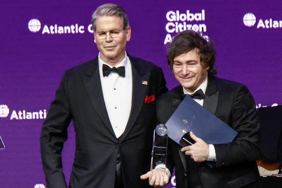Argentinian President Javier Milei (r.) receives the 2025 Atlantic Council Global Citizen Award from US Secretary of Treasury Scott Bessent on the sidelines of the United Nations General Assembly in New York City on September 24, 2025.