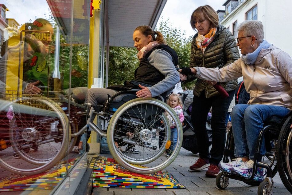 Mittlerweile hat Ebel bereits über 100 der praktischen Rampen gebaut und ausgeliefert.