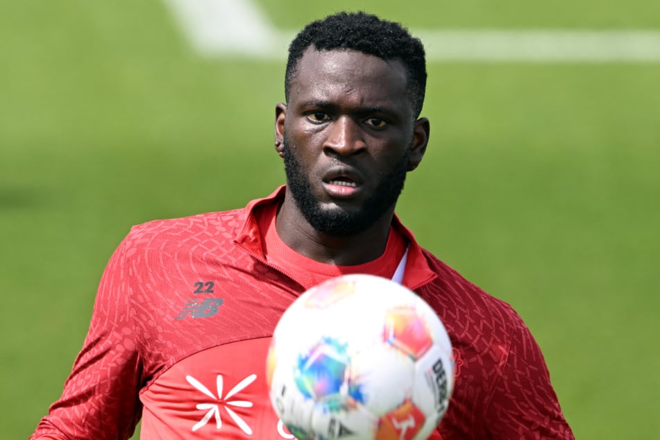 Victor Boniface (24) bereitet sich aktuell mit Bayer 04 Leverkusen in Brasilien auf die neue Saison vor.