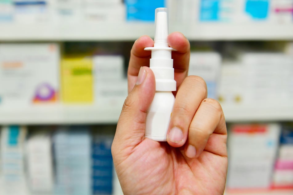 Der neue Automat gibt die lebensrettende Droge "Naloxon", auch "Narcan" genannt, in Form von Nasensprays aus. (Symbolbild)